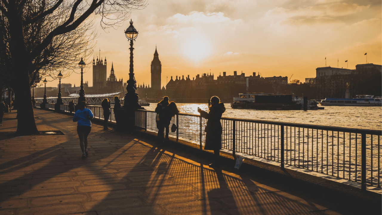 Embrace Autumn: Explore London on Foot